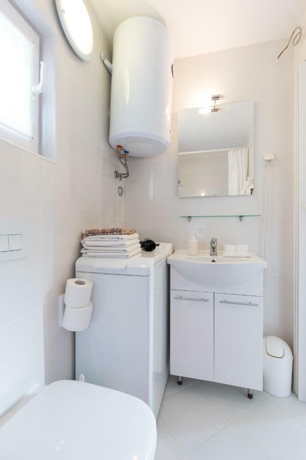 Apartments Bernarda Skrbčići Zewnętrze zdjęcie